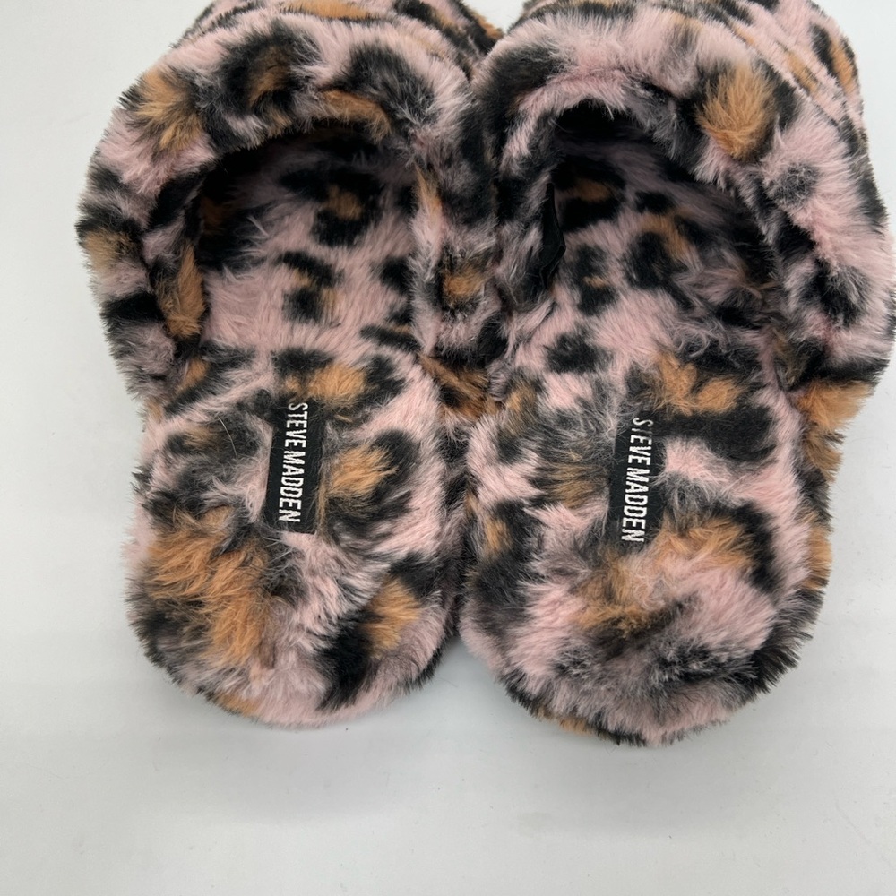 Steve Madden Faux Fur Leopard Slide Slippers in Pink and Tan - Picture 4 of 5